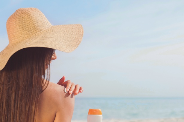 Santé et beauté : les vertus insoupçonnées des crèmes solaires à savoir